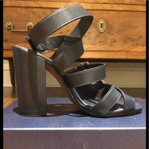 Brooks Brothers strappy blue sandals